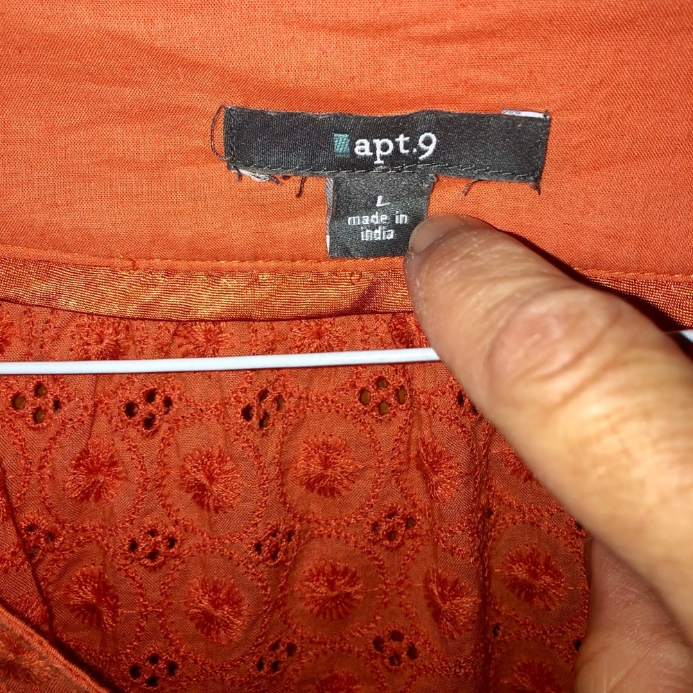 Beautiful orange jacket - Picture 4 of 4